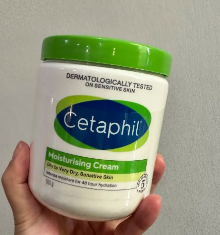 么牌子?2025公认效果显著的十大化妆品AG真人平台app化妆品的十大名牌是什(图6) 么牌子?2025公认效果显著的十大化妆品AG真人平台app化妆品的十大名牌是什(图6)